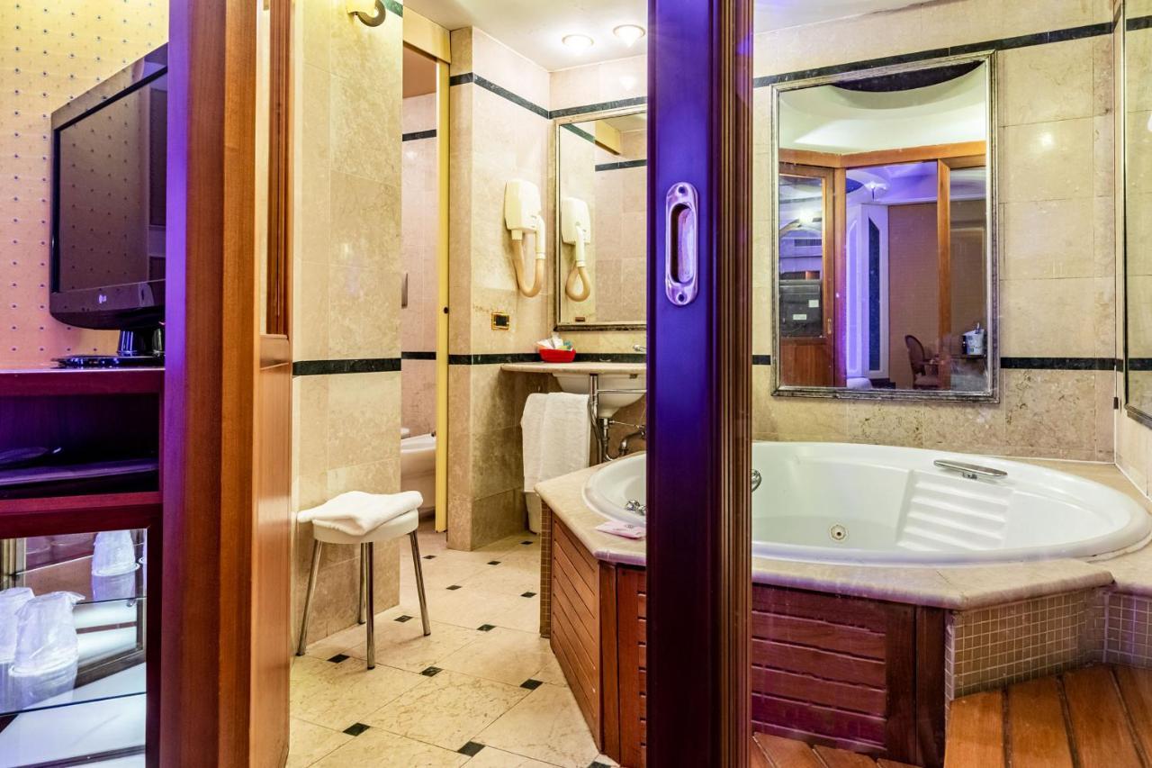 Hotel Motel Miami Pioltello Zewnętrze zdjęcie