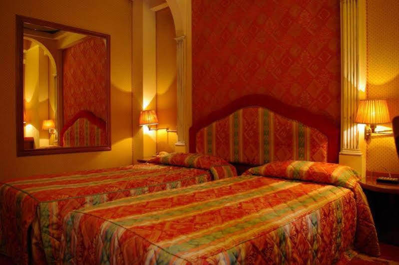 Hotel Motel Miami Pioltello Zewnętrze zdjęcie